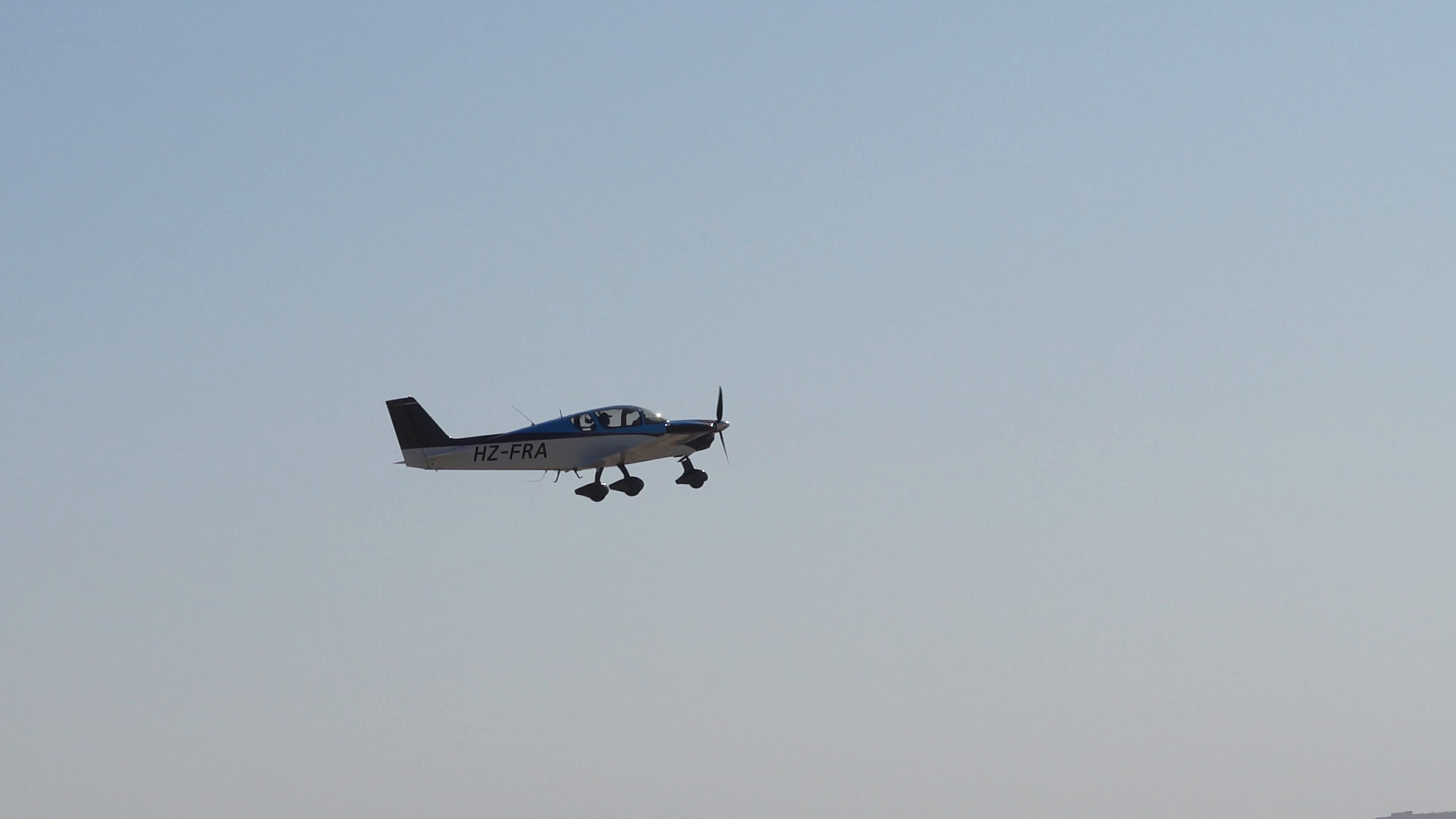HZ-FRA, the first Sling TSi built in Saudi Arabia, climbing out on its maiden flight