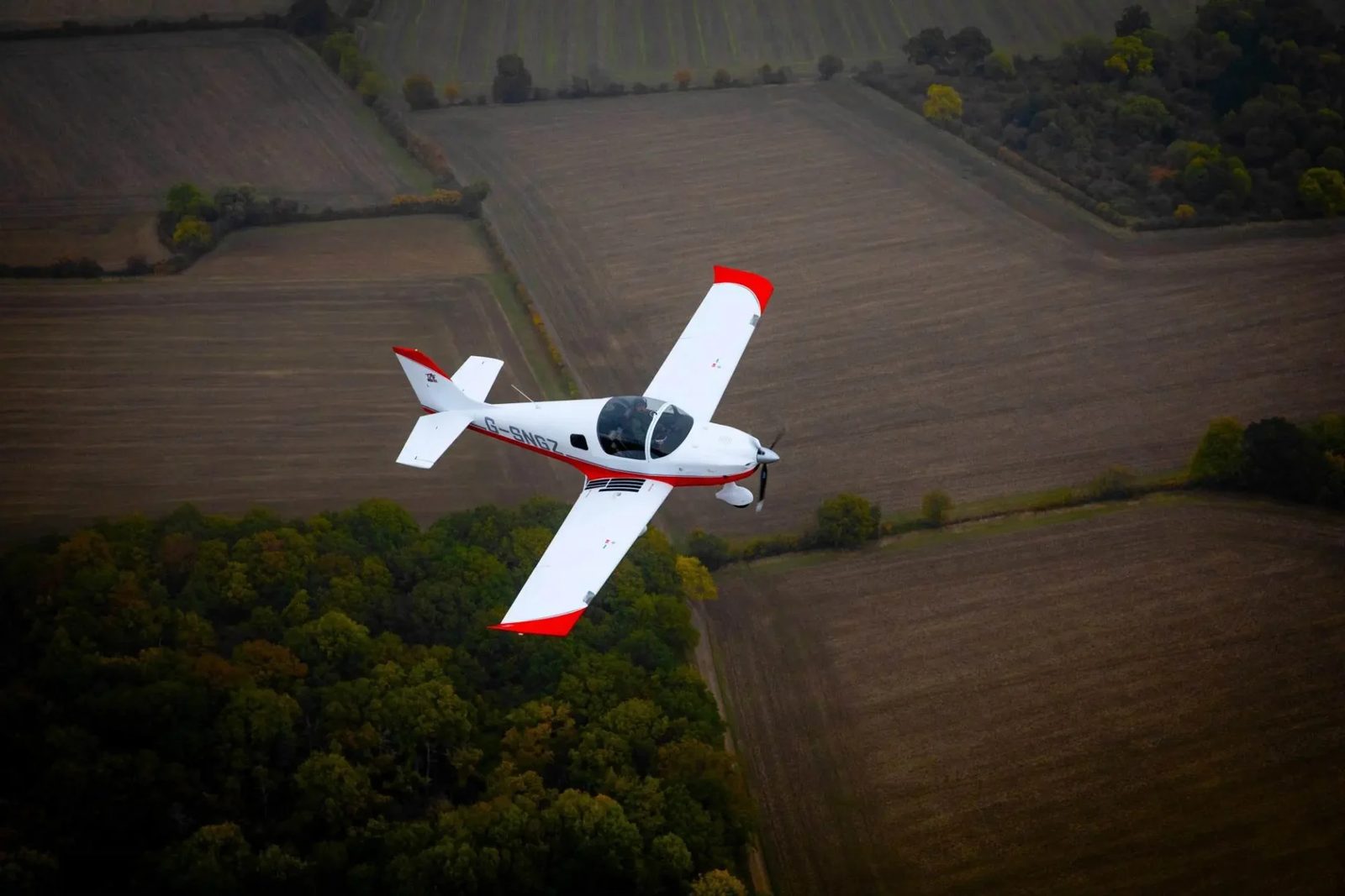 Sling 2 in flight over farmland (photo: Sling Aircraft)